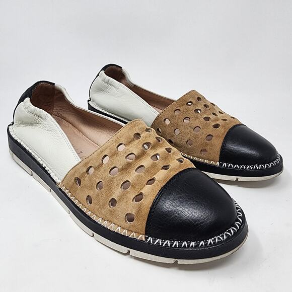 Hispanitas Flats Women 7 Chica Slip-On B&W Leather with Tan perforated Suede - Picture 1 of 10